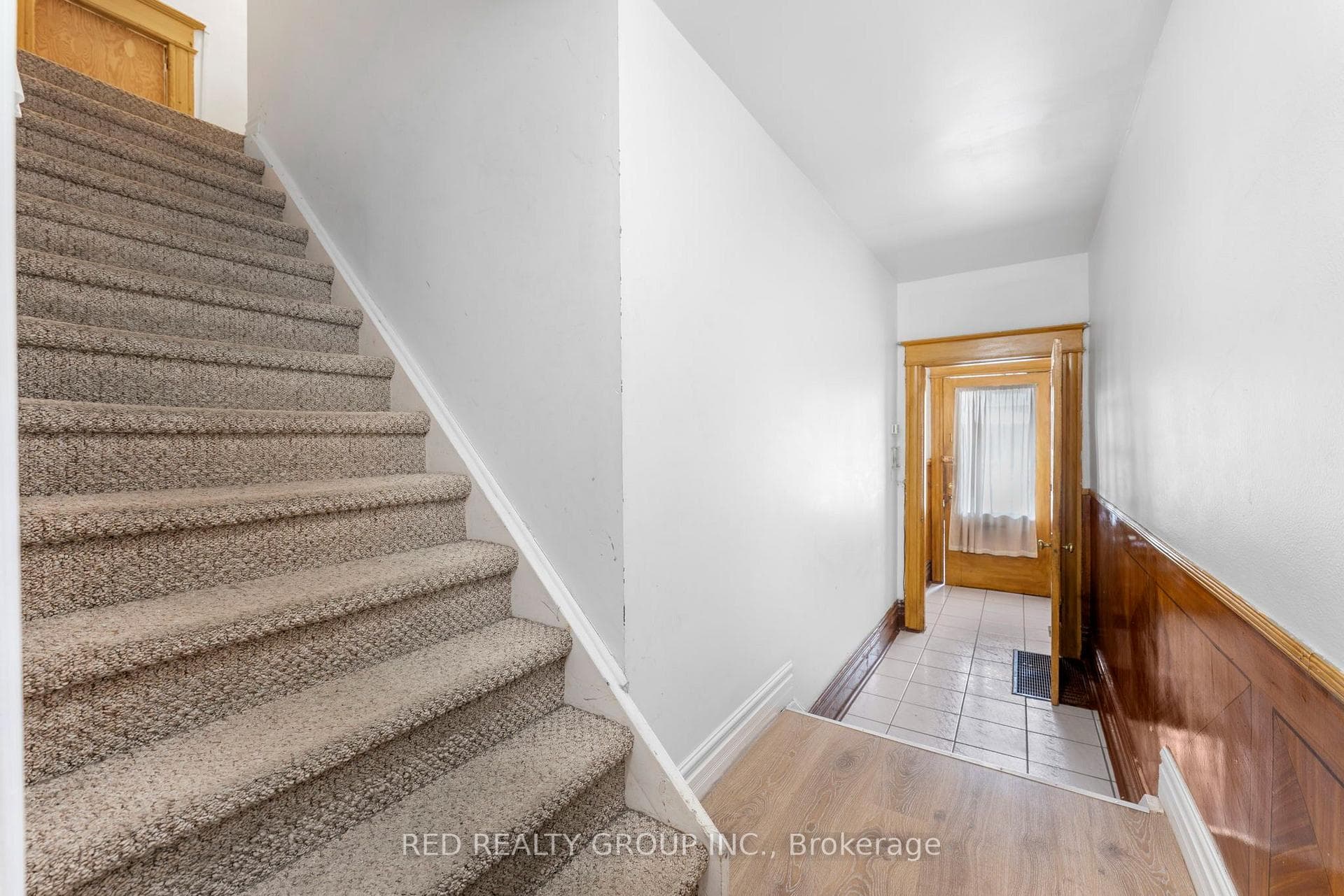 89 Beatrice Street Unit Second photo 18