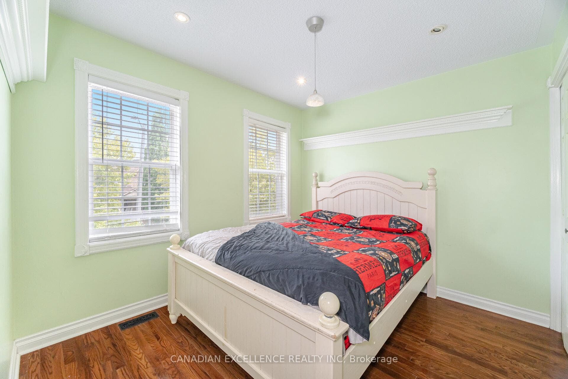 5564 Bridgeport Gate photo 30