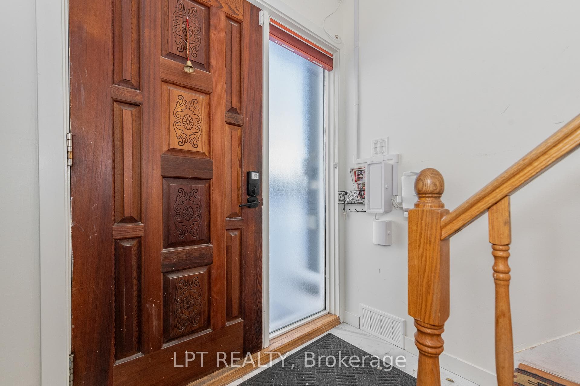 37 Largo Crescent photo 3