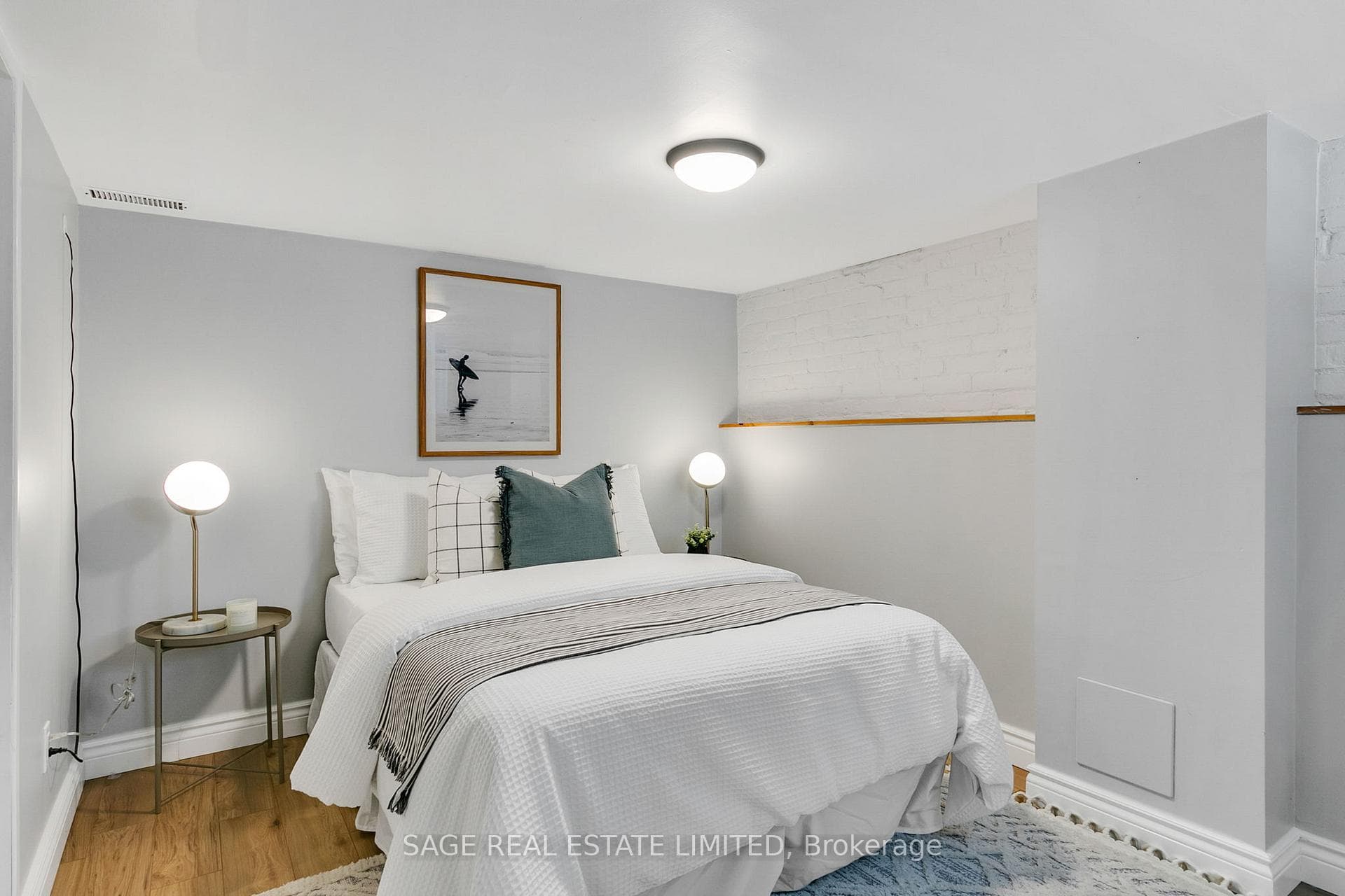 12 Stephenson Avenue photo 32