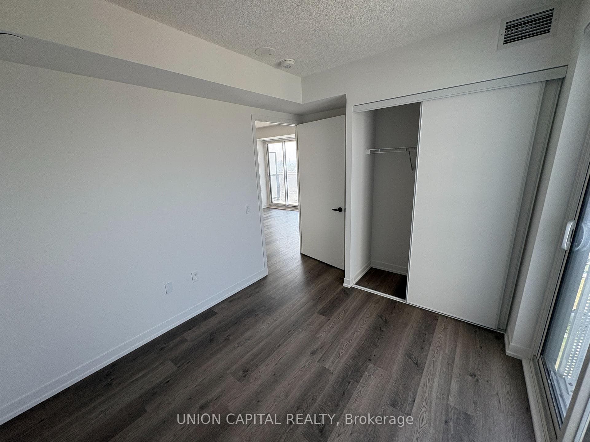 195 Commerce Street Unit 1111 photo 9