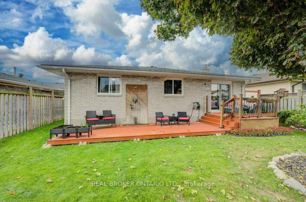 87 Southwood Drive photo 37