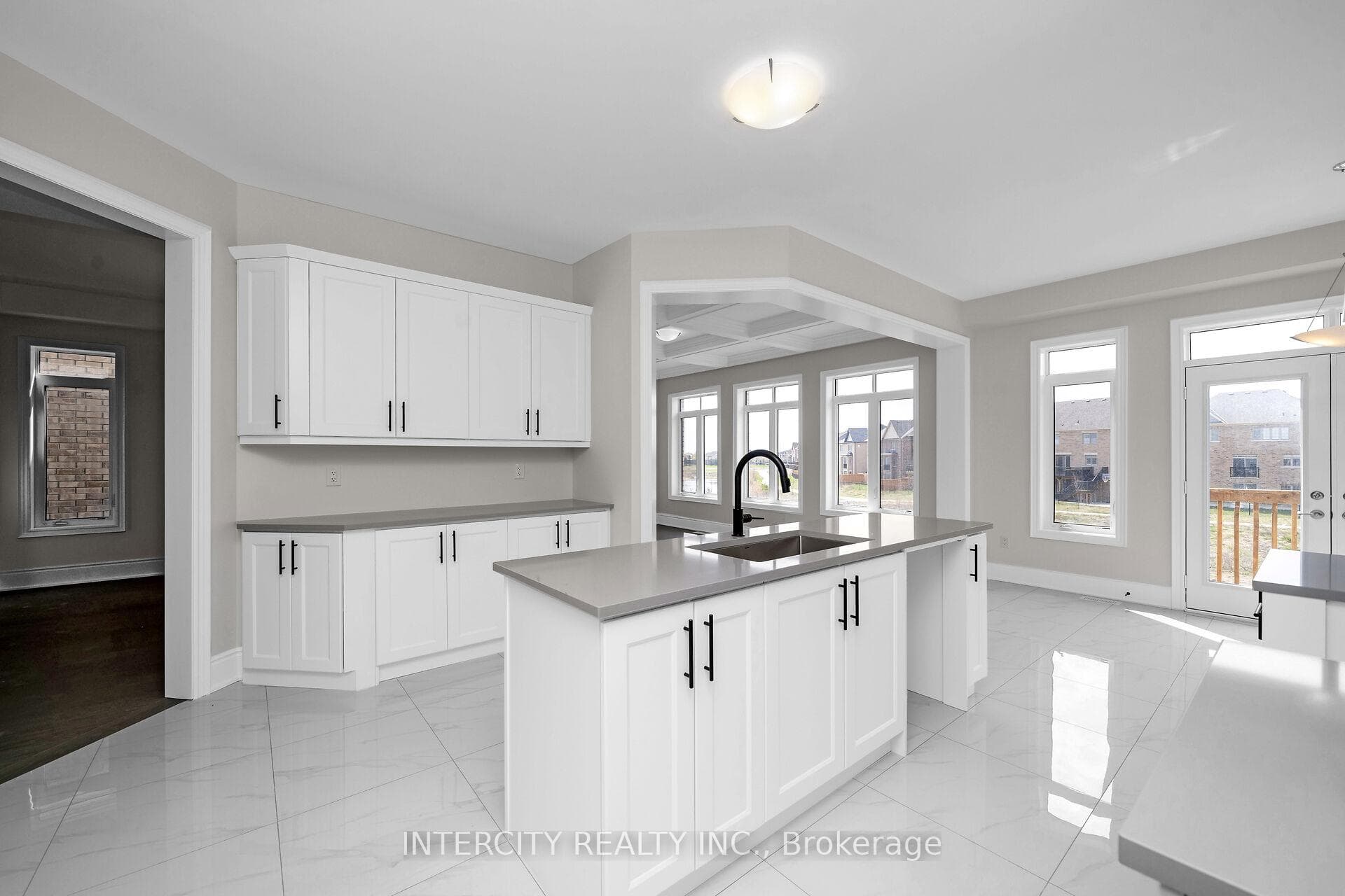 18 Keyworth Crescent photo 8