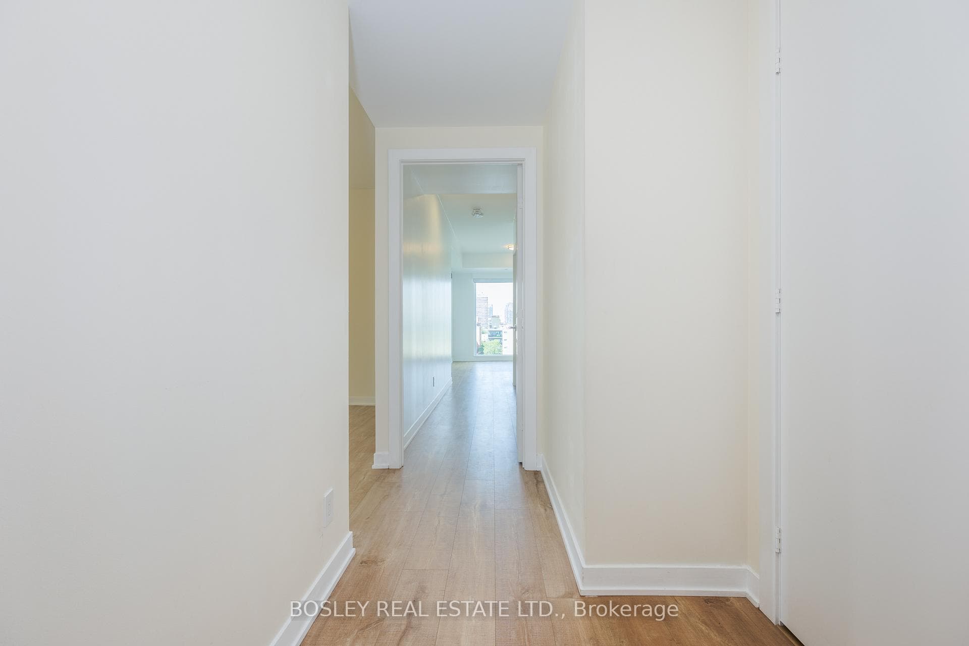 223 St. Clair Avenue Unit 802 photo 32