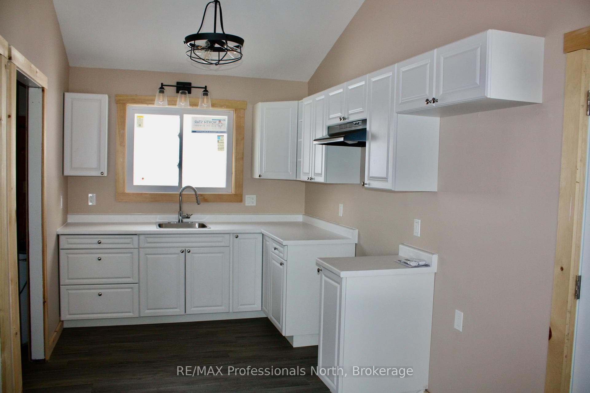 53 Long Island photo 10