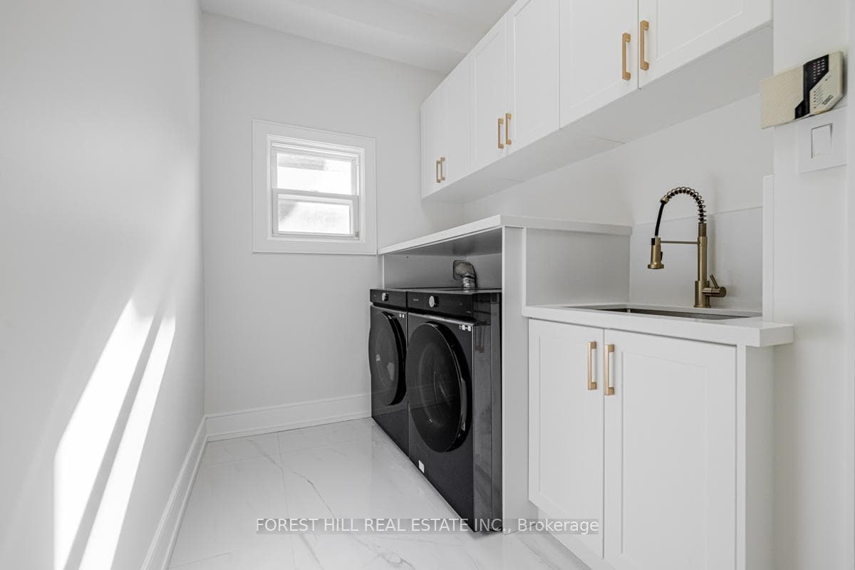 82 Devonsleigh Boulevard photo 22