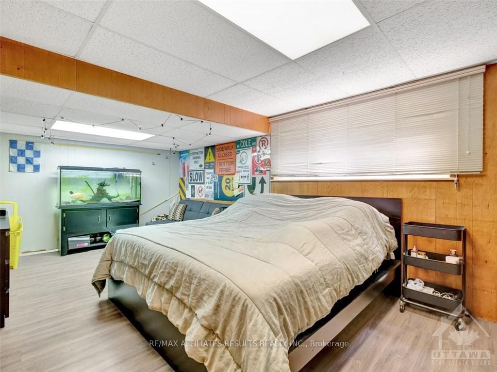 927 PINECREST Road photo 26