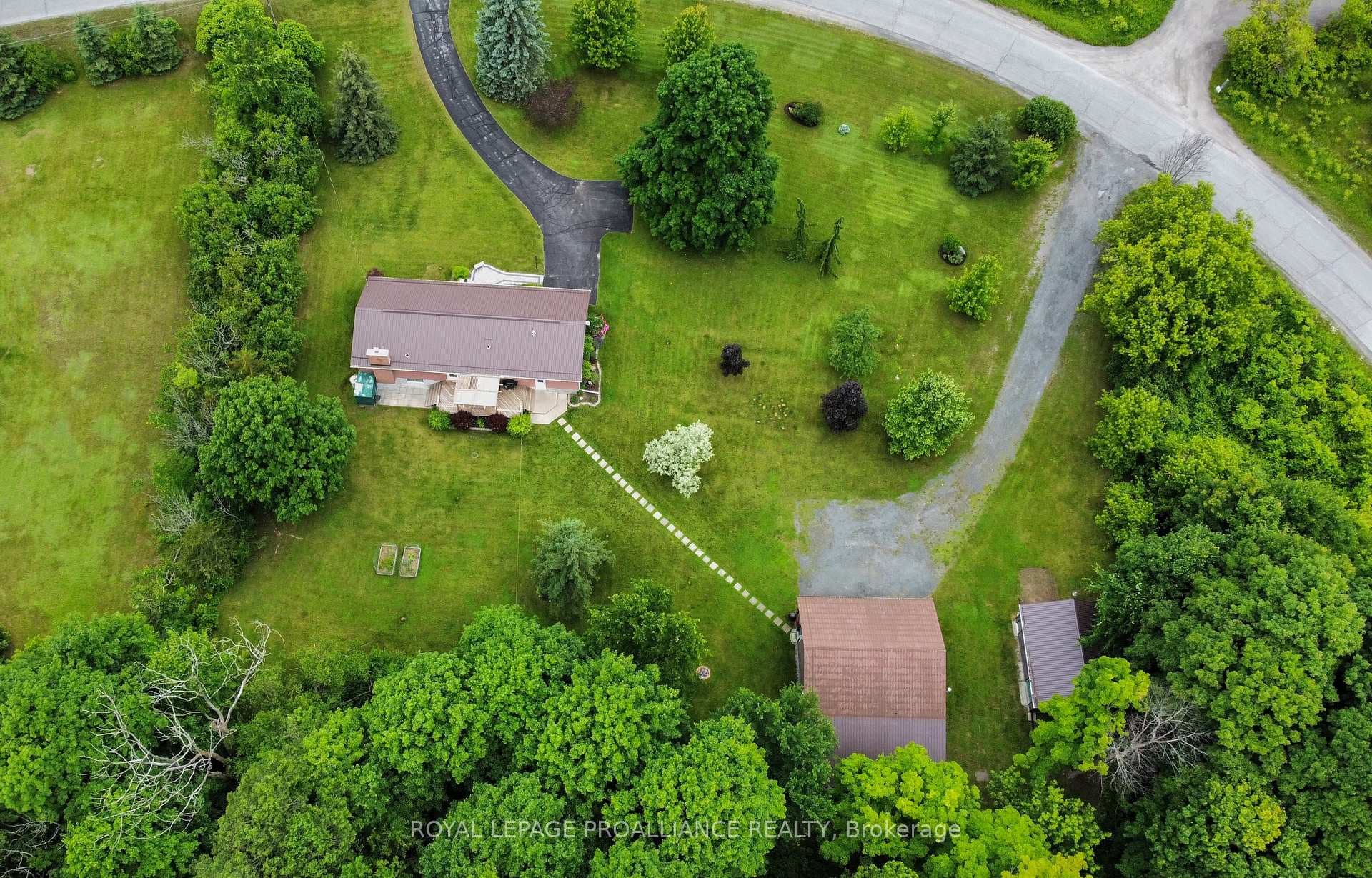 52 Coltman Road photo 2