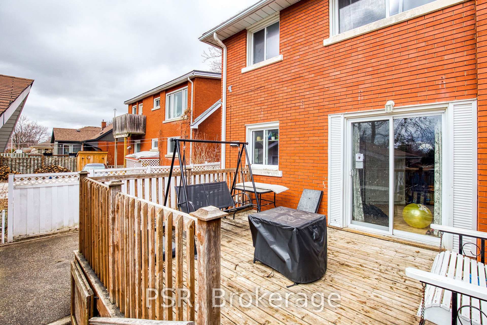 53 Donald Street photo 9