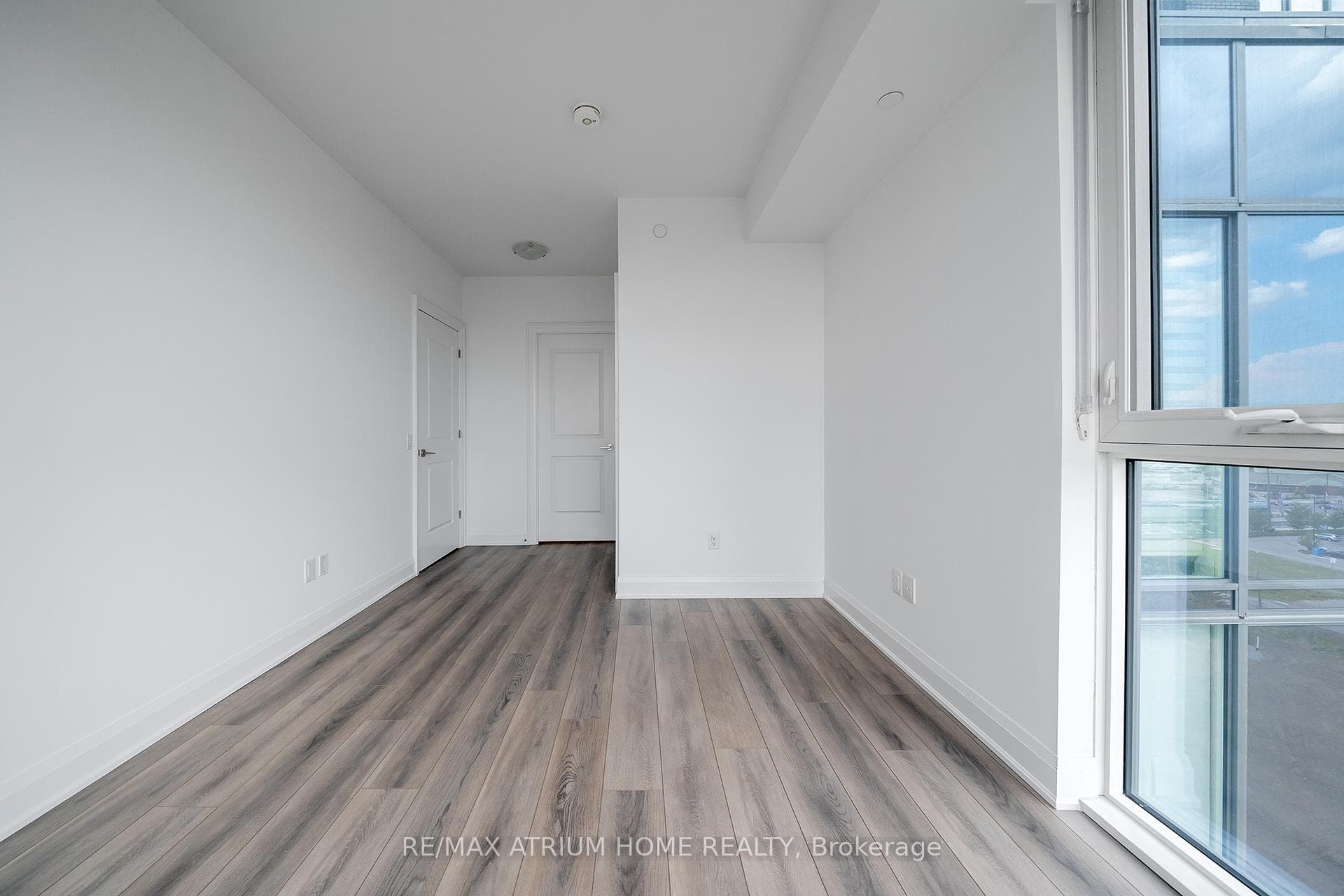 10 Gatineau Drive Unit 1004 photo 10