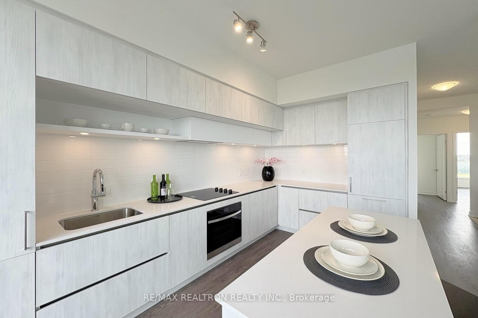 6 David Eyer Road Unit PH915 photo 8