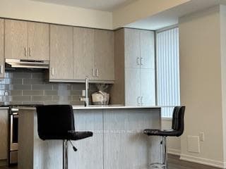 90 Honeycrisp Crescent Unit 363 photo 3
