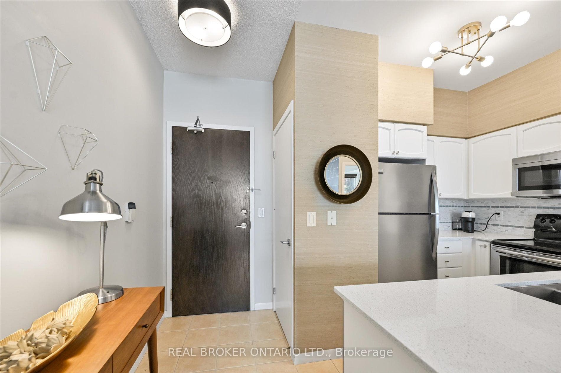 219 Fort York Boulevard Unit 3301 photo 3