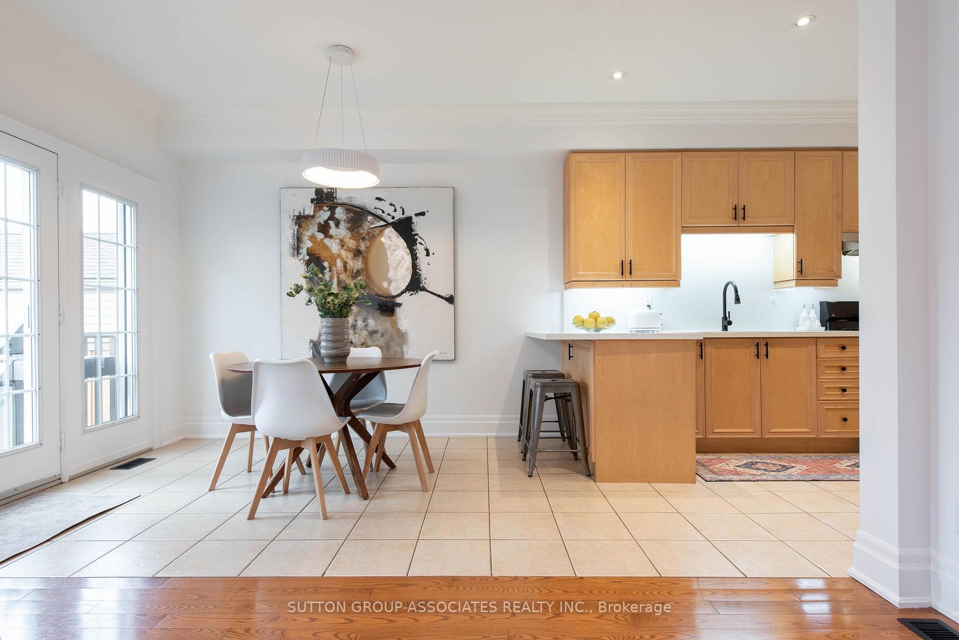 4 Coates Avenue photo 17