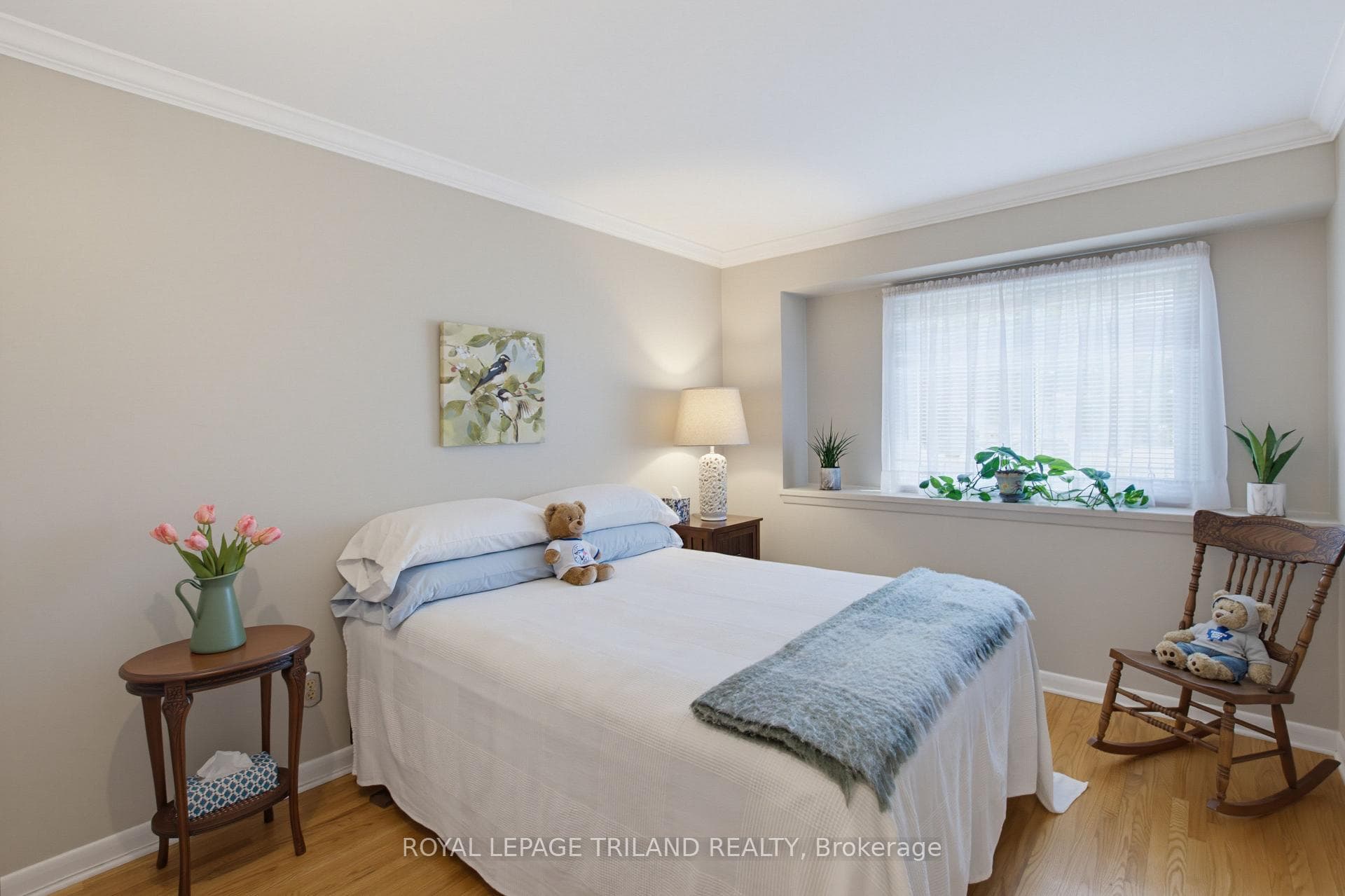 1463 Glenora Drive photo 18