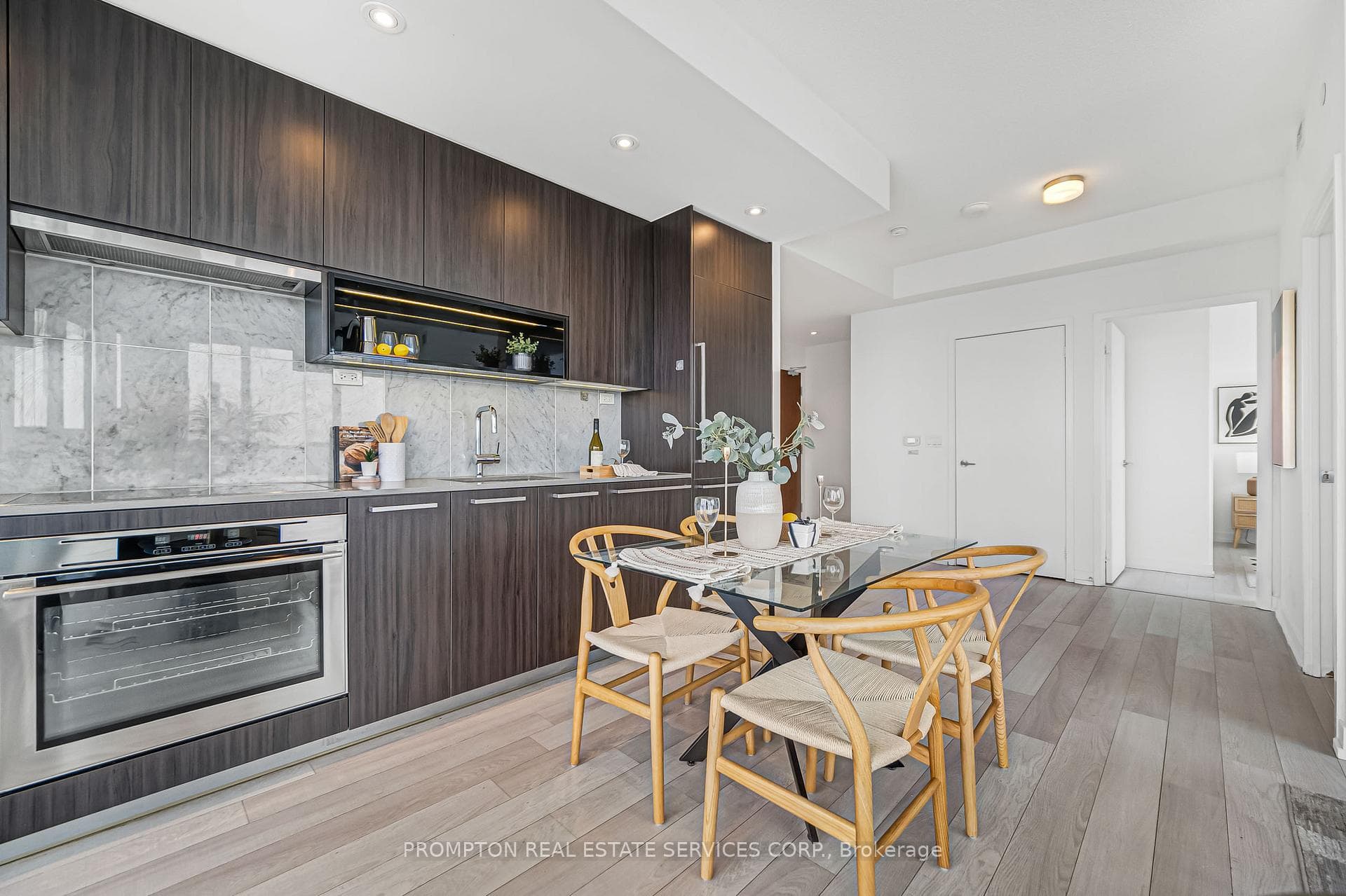 117 Mcmahon Drive Unit 3609 photo 12