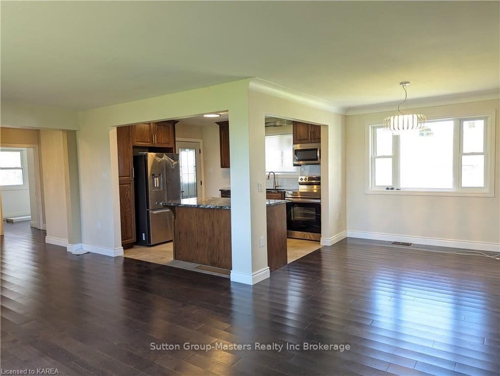 218 GORE Road photo 6