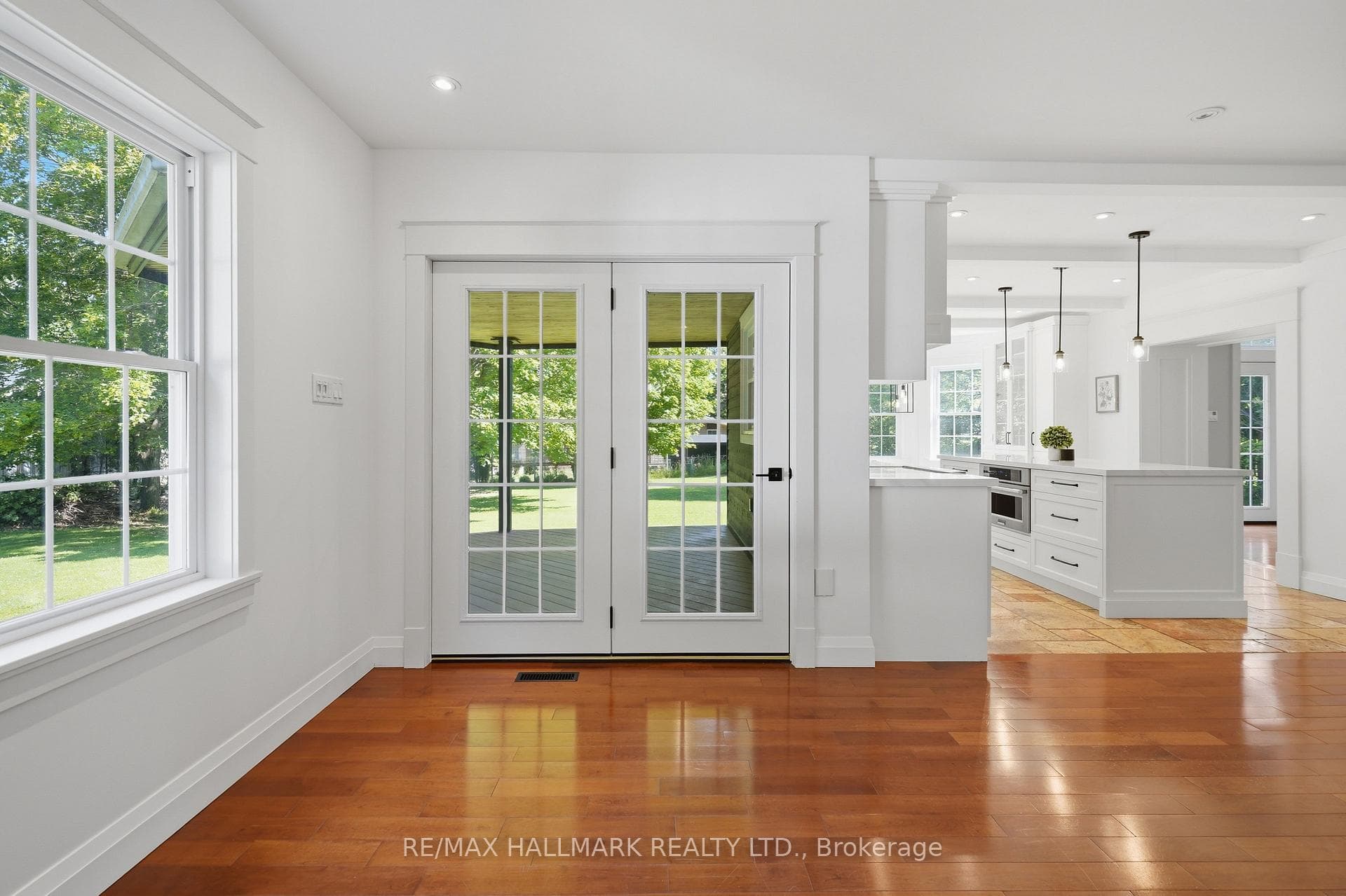 105 Duckworth Street photo 20