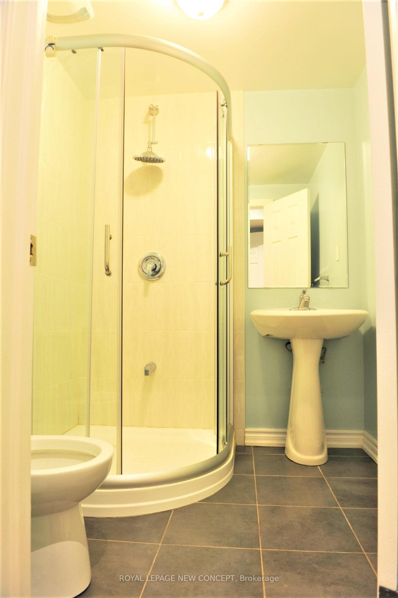 260 Chilcott Crescent Unit Bsmt photo 9