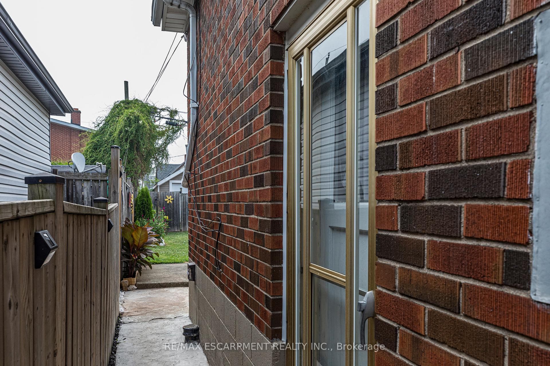 118 JULIAN Avenue photo 35