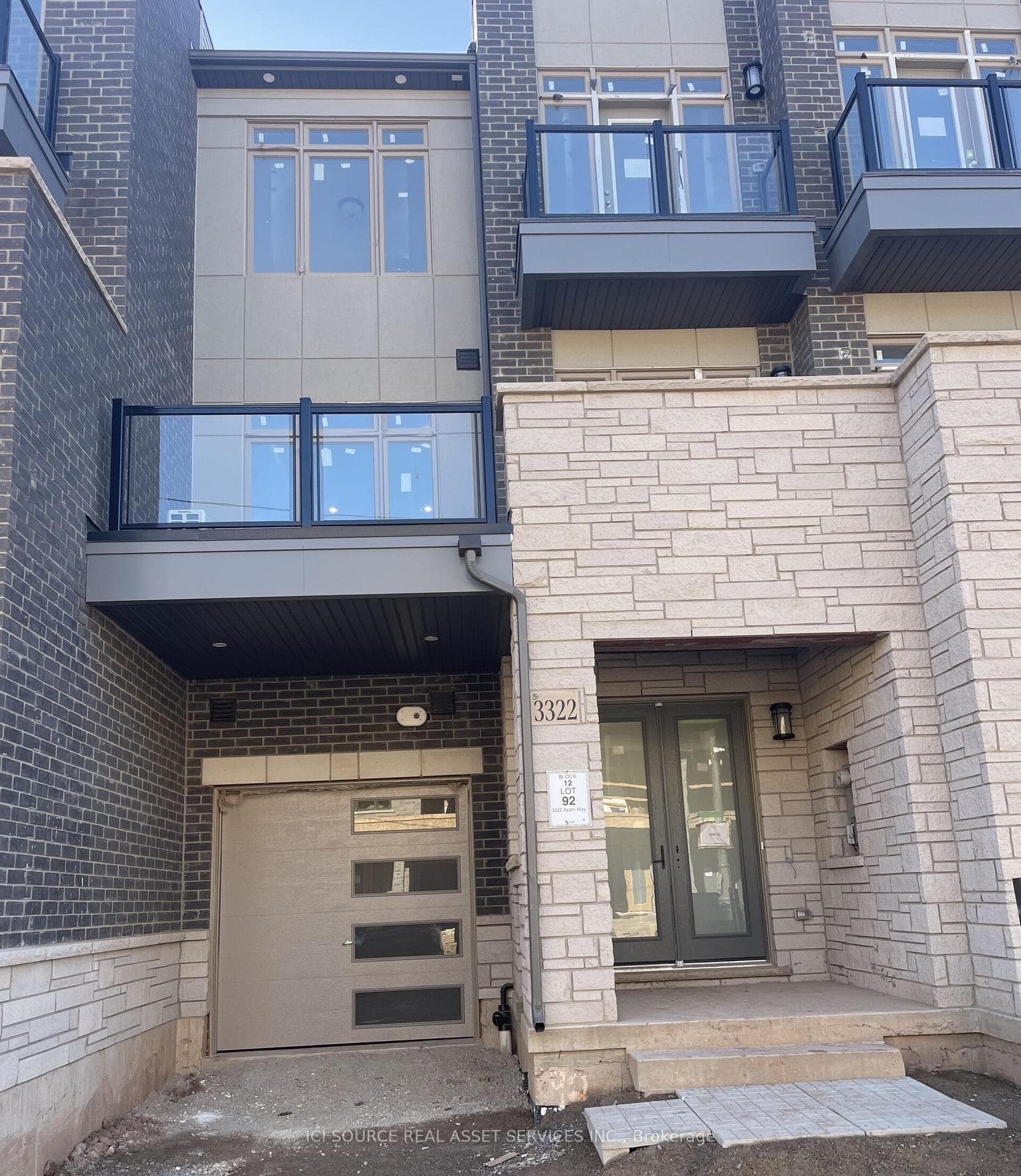 3322 Azam Way photo 1