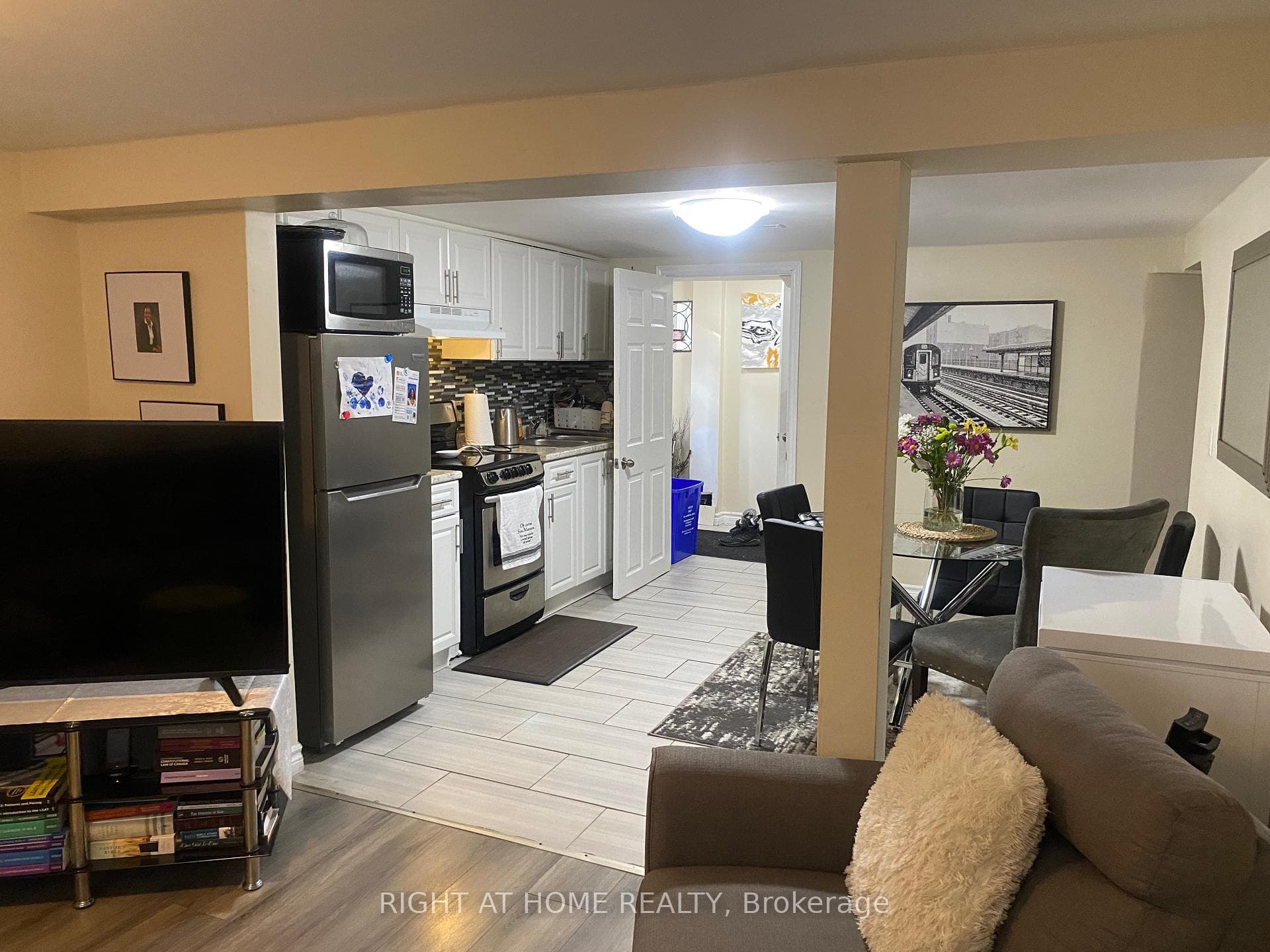 159 Tulloch Drive photo 12