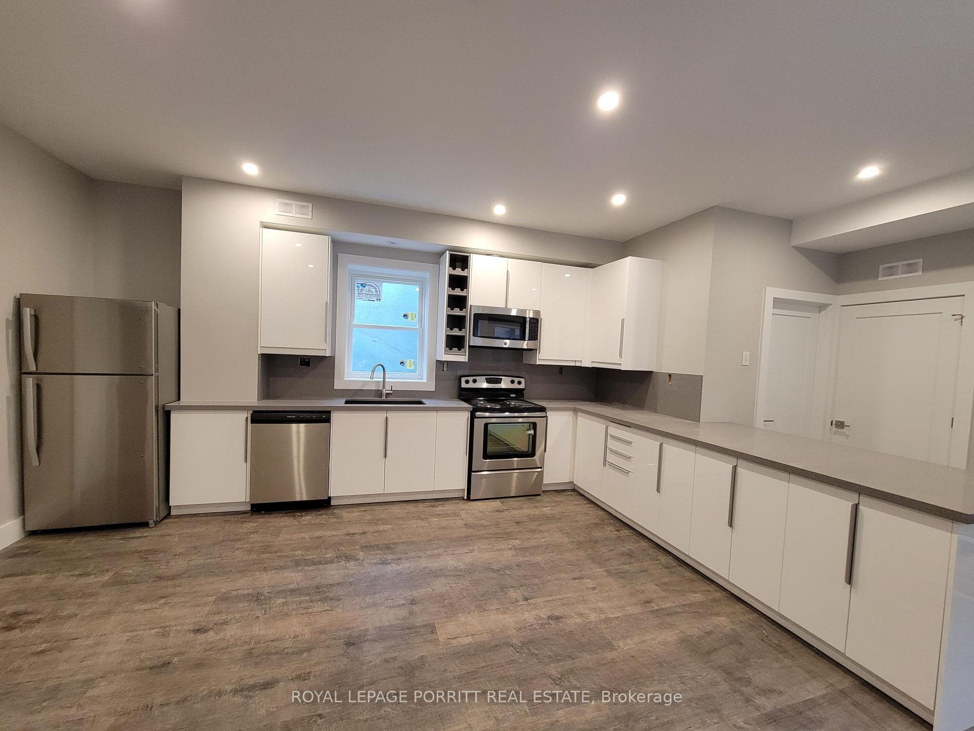 333 Silverthorn Avenue Unit 1 photo 7