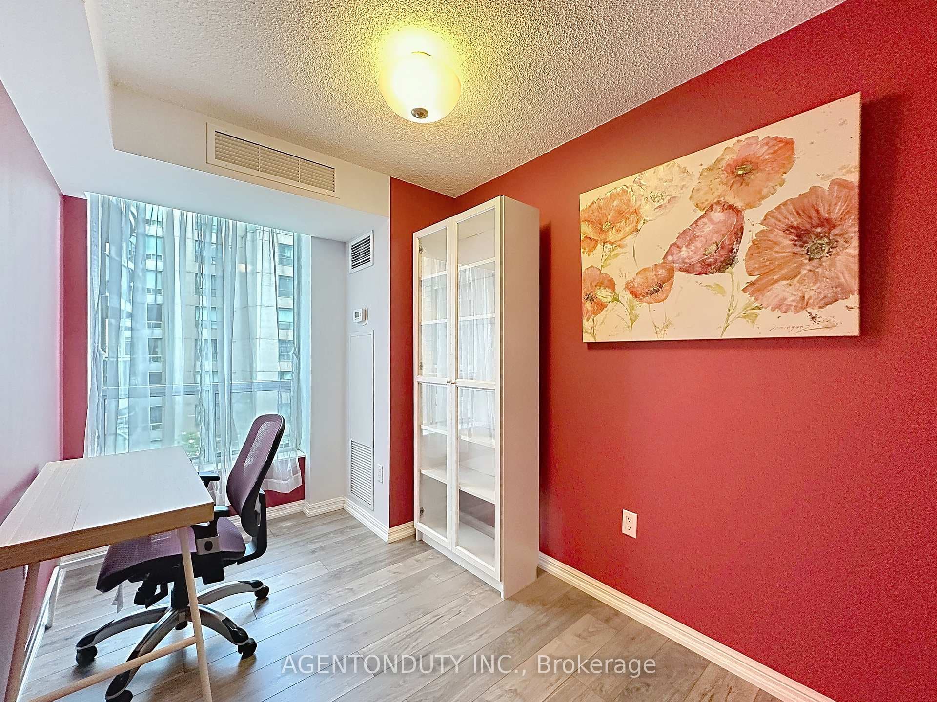 109 Front Street Unit 613 photo 37