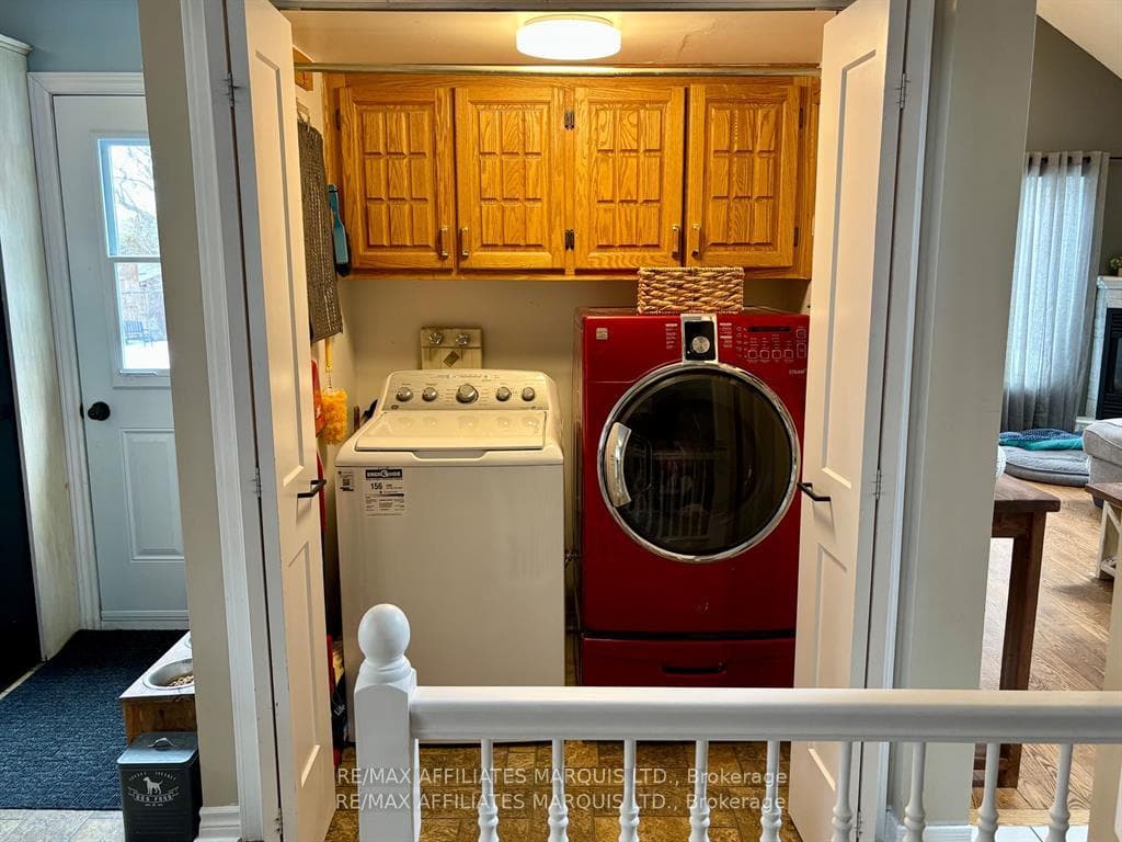 20 Forestdale Crescent photo 17