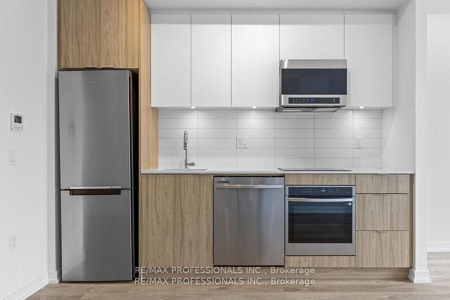 6 Chartwell Road Unit 219 photo 10