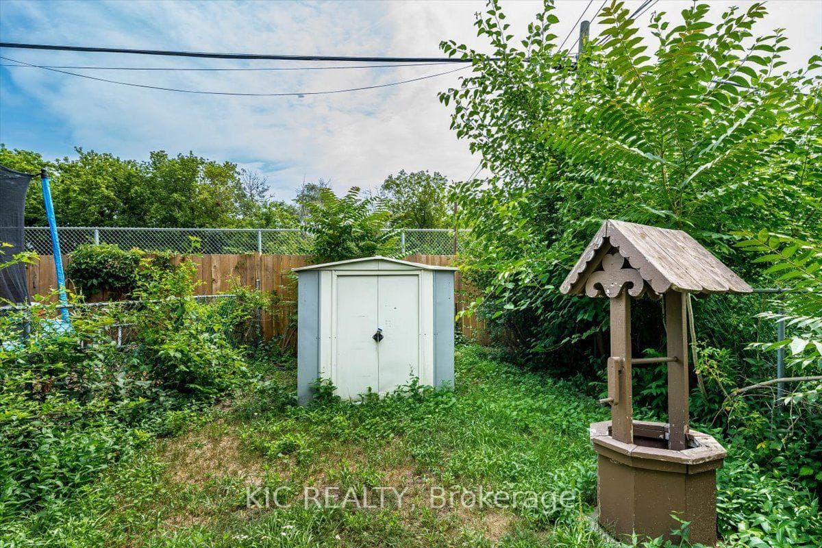 145 Boultbee Avenue photo 39