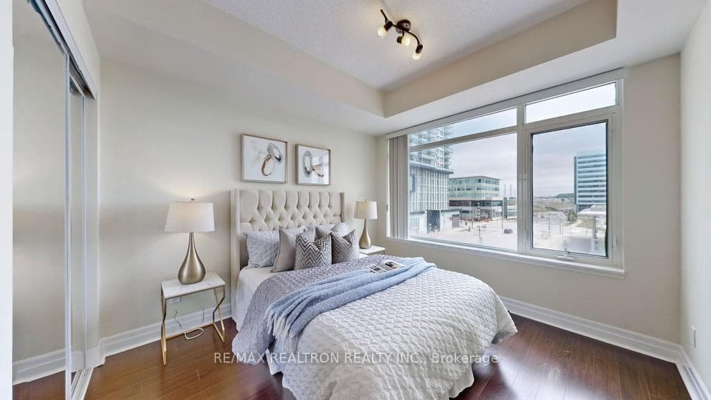 8110 Birchmount Road Unit 417 photo 14