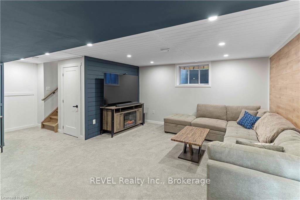18 PURSEL Street photo 38