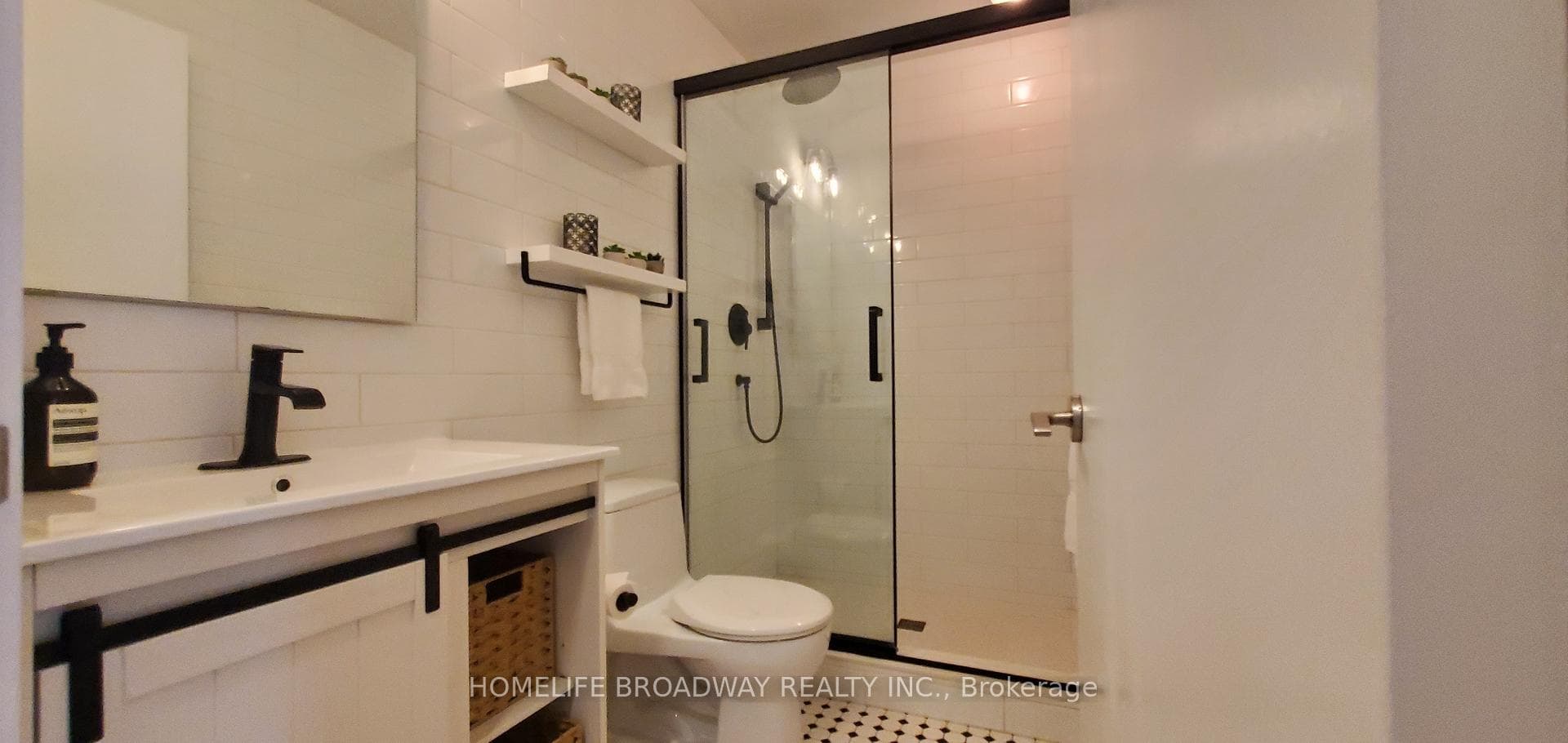169 John Street Unit 303 photo 7