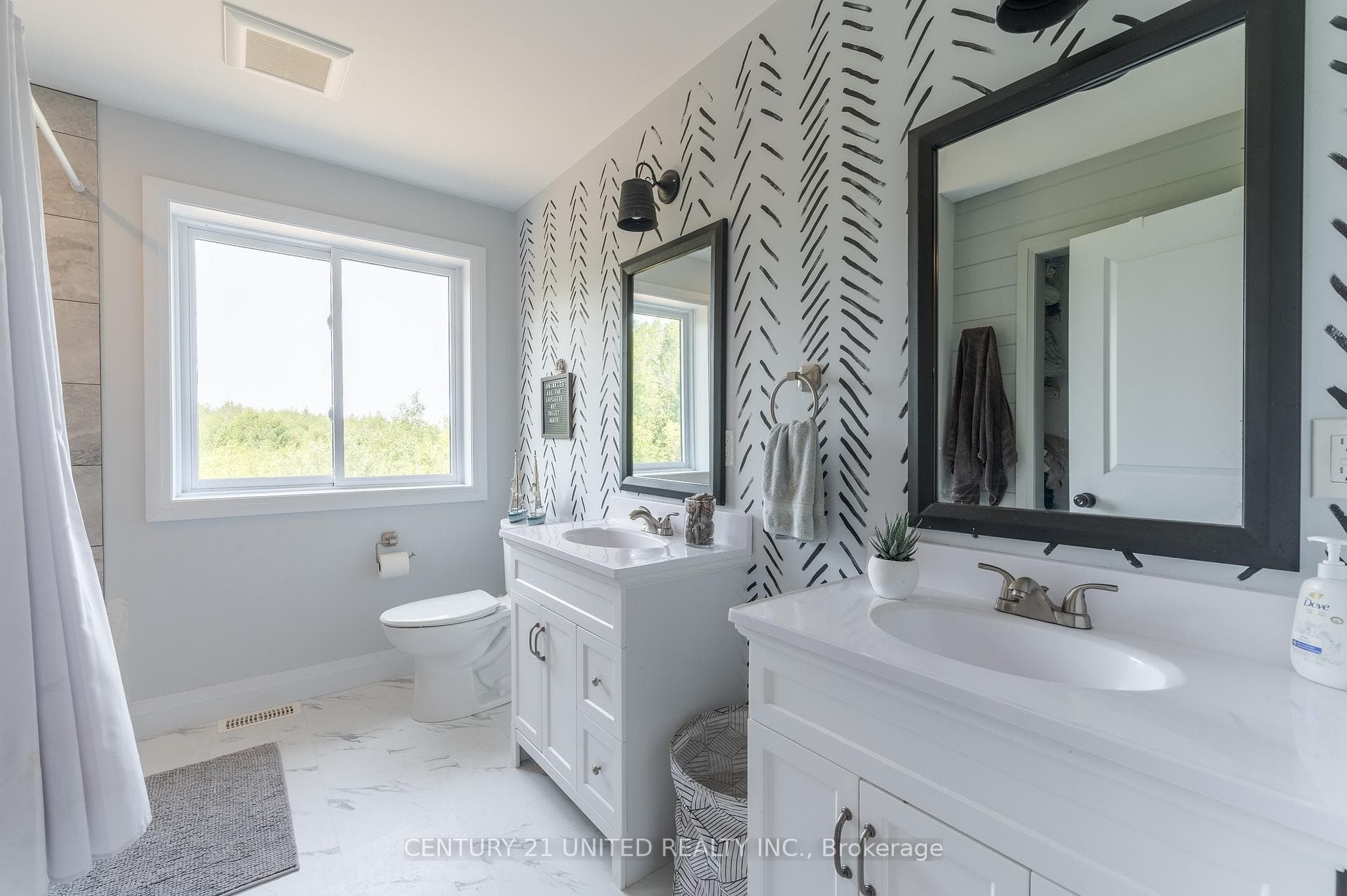 142 Hickory Beach Road photo 35