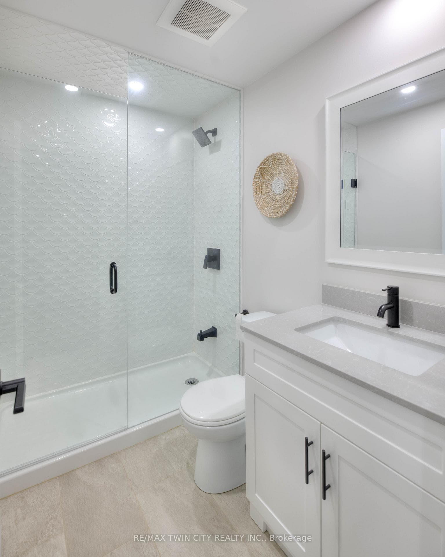 268 Seabrook Drive photo 32