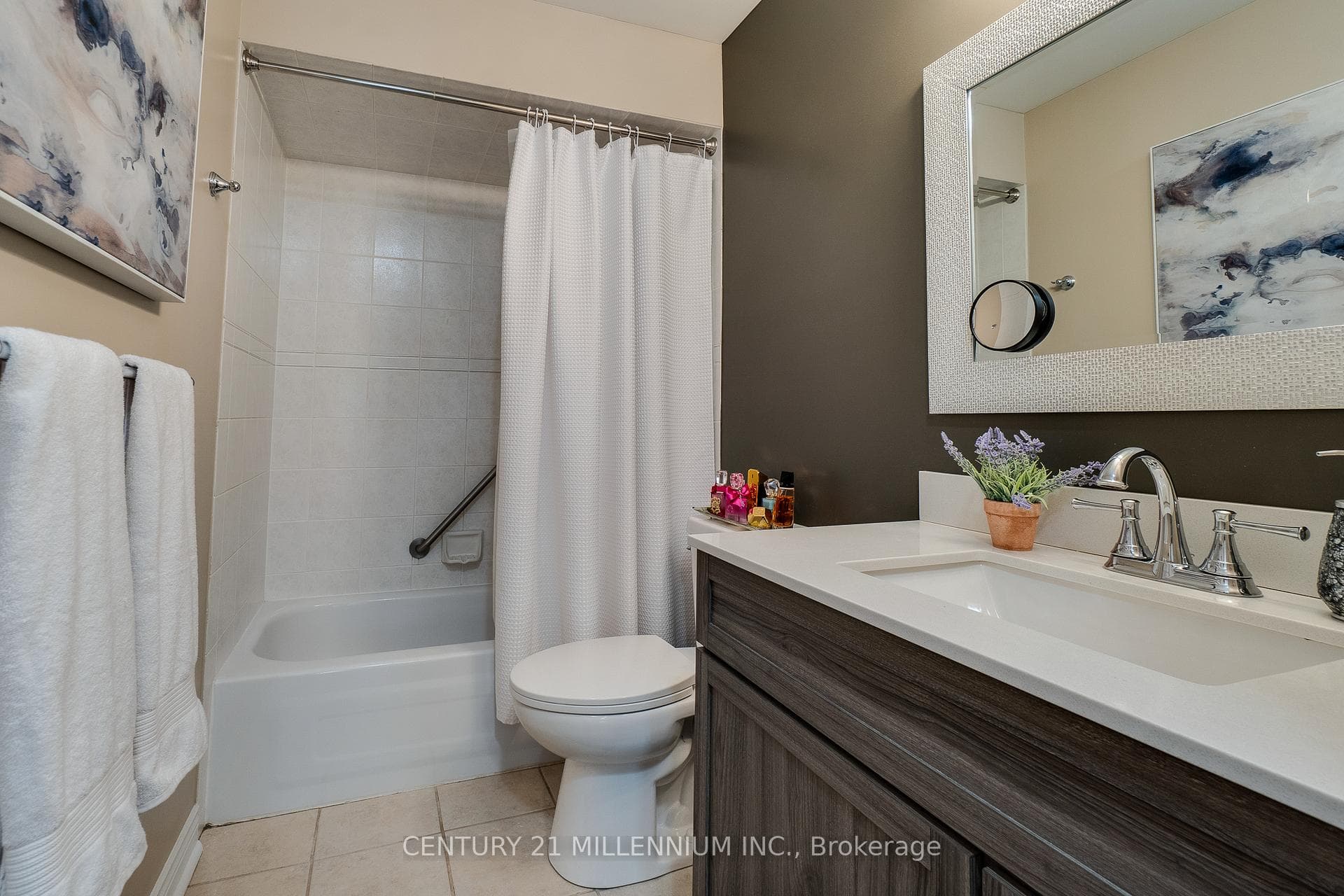 175 Fiddlers Green Road Unit 6 photo 18