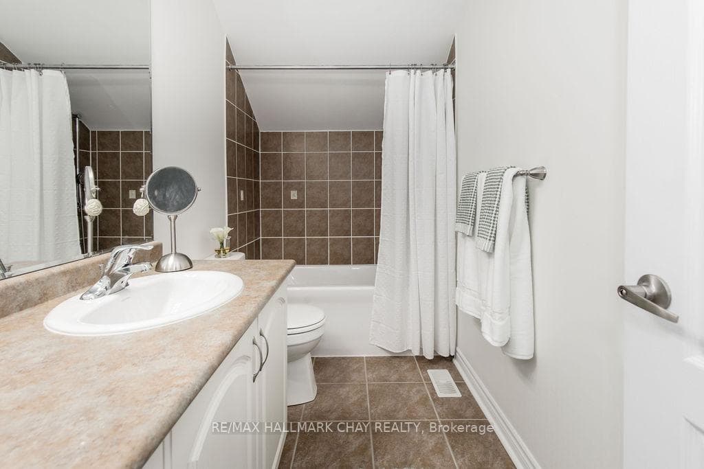 Loft en-suite