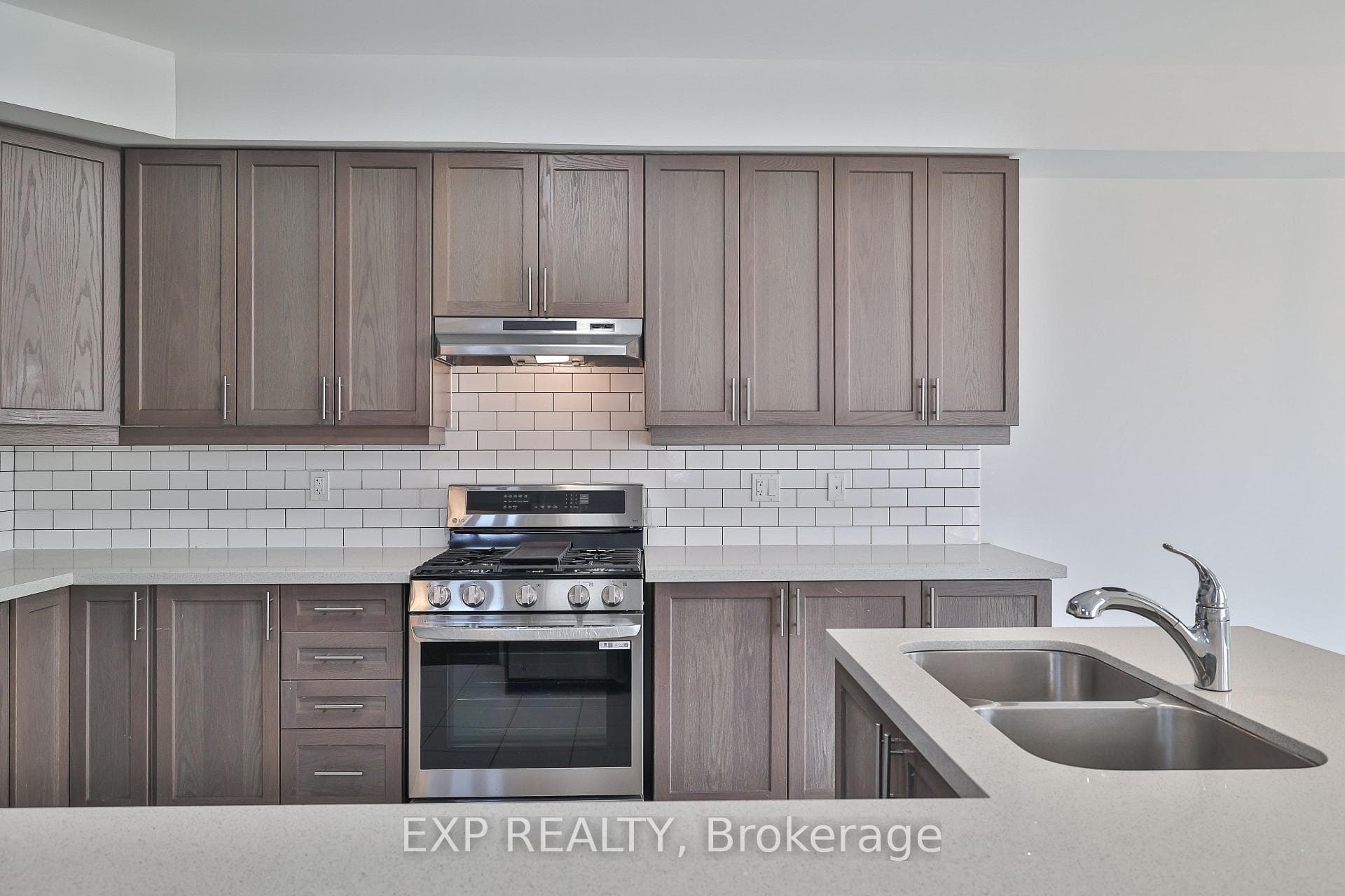 1487 Farrow Cres Crescent photo 17