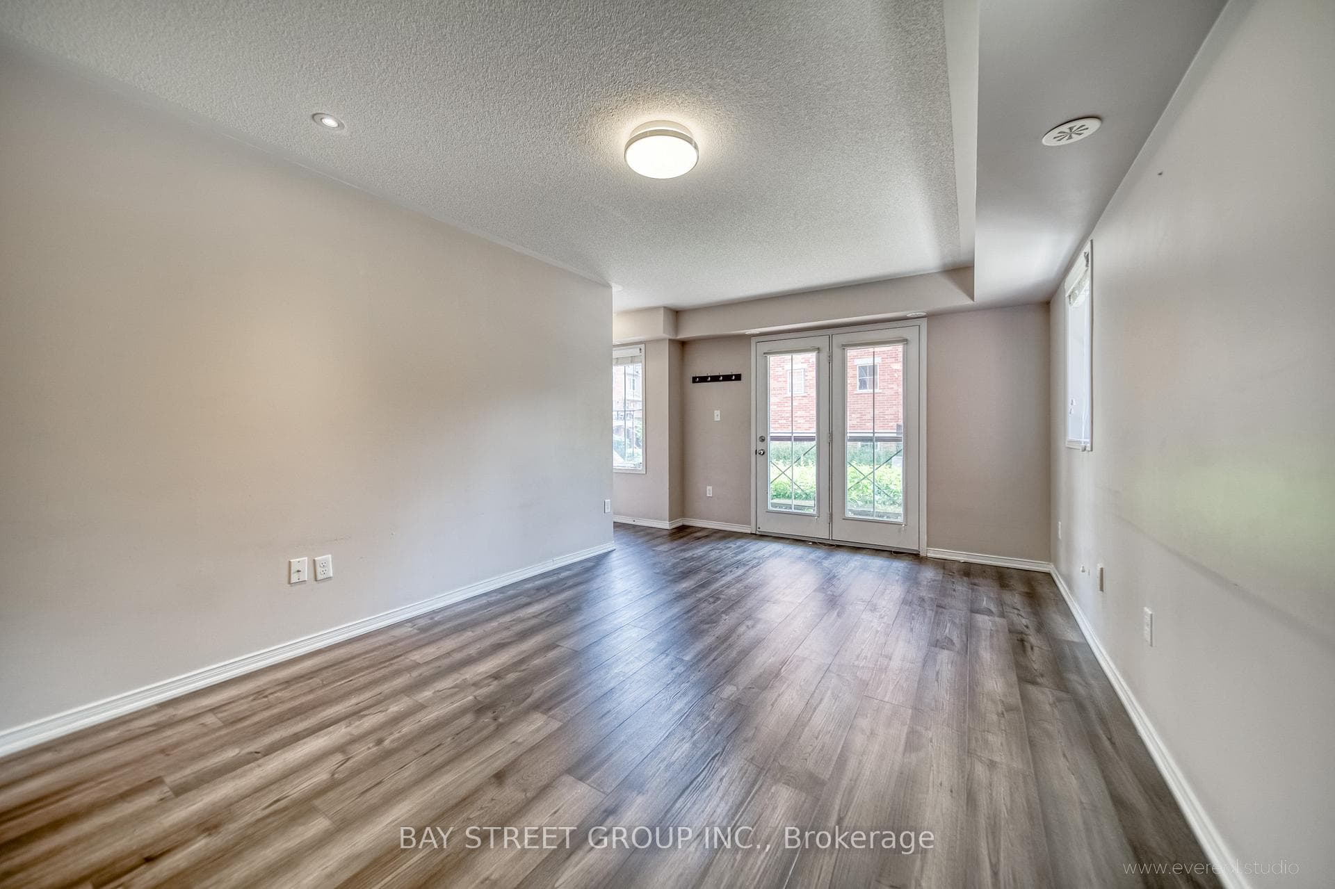 2444 Post Road Unit 16 photo 13
