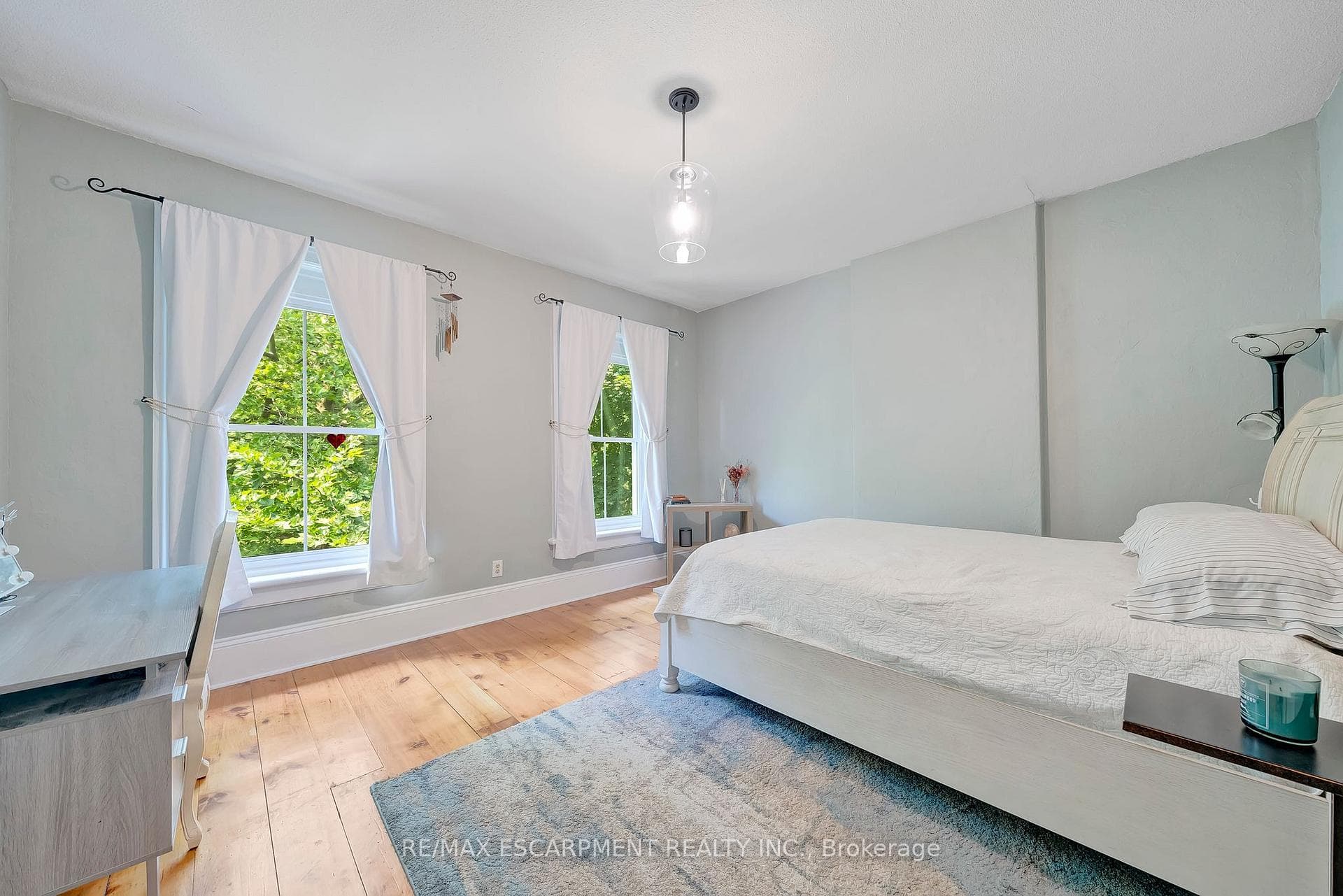 148 Graham Street photo 25