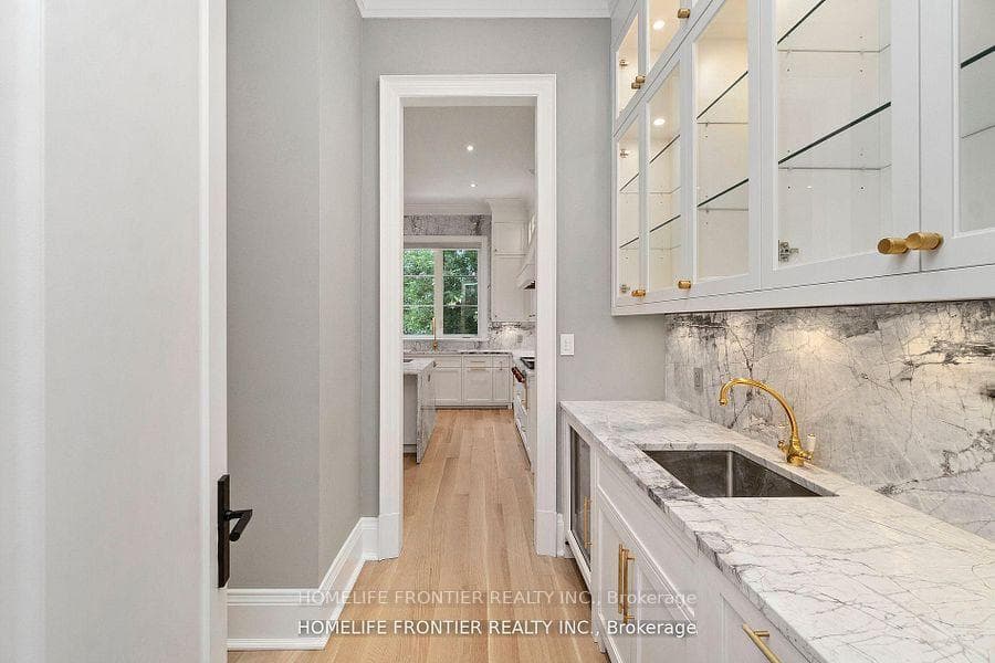 8 Vesta Drive photo 13