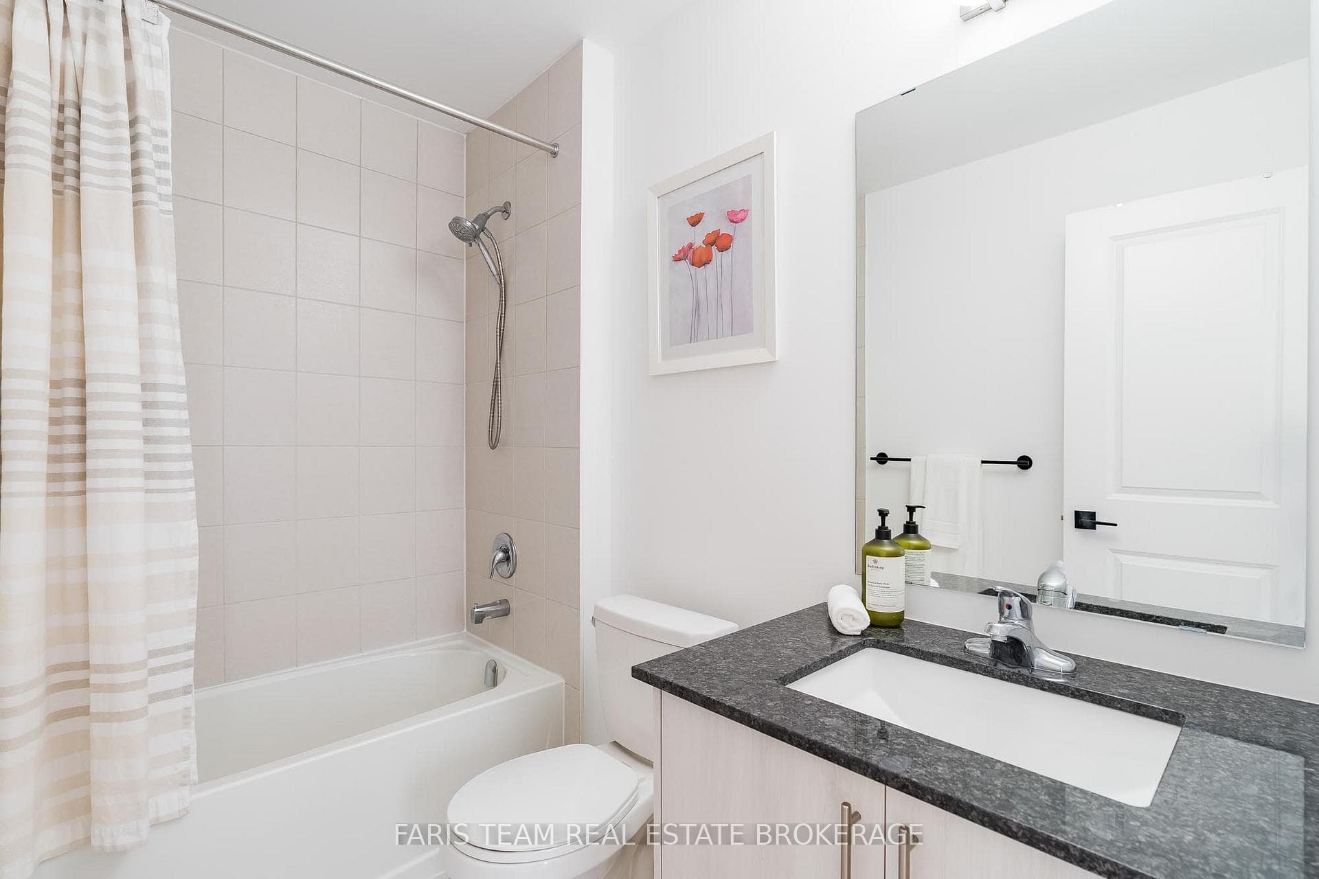 52 Fairlane Avenue photo 24