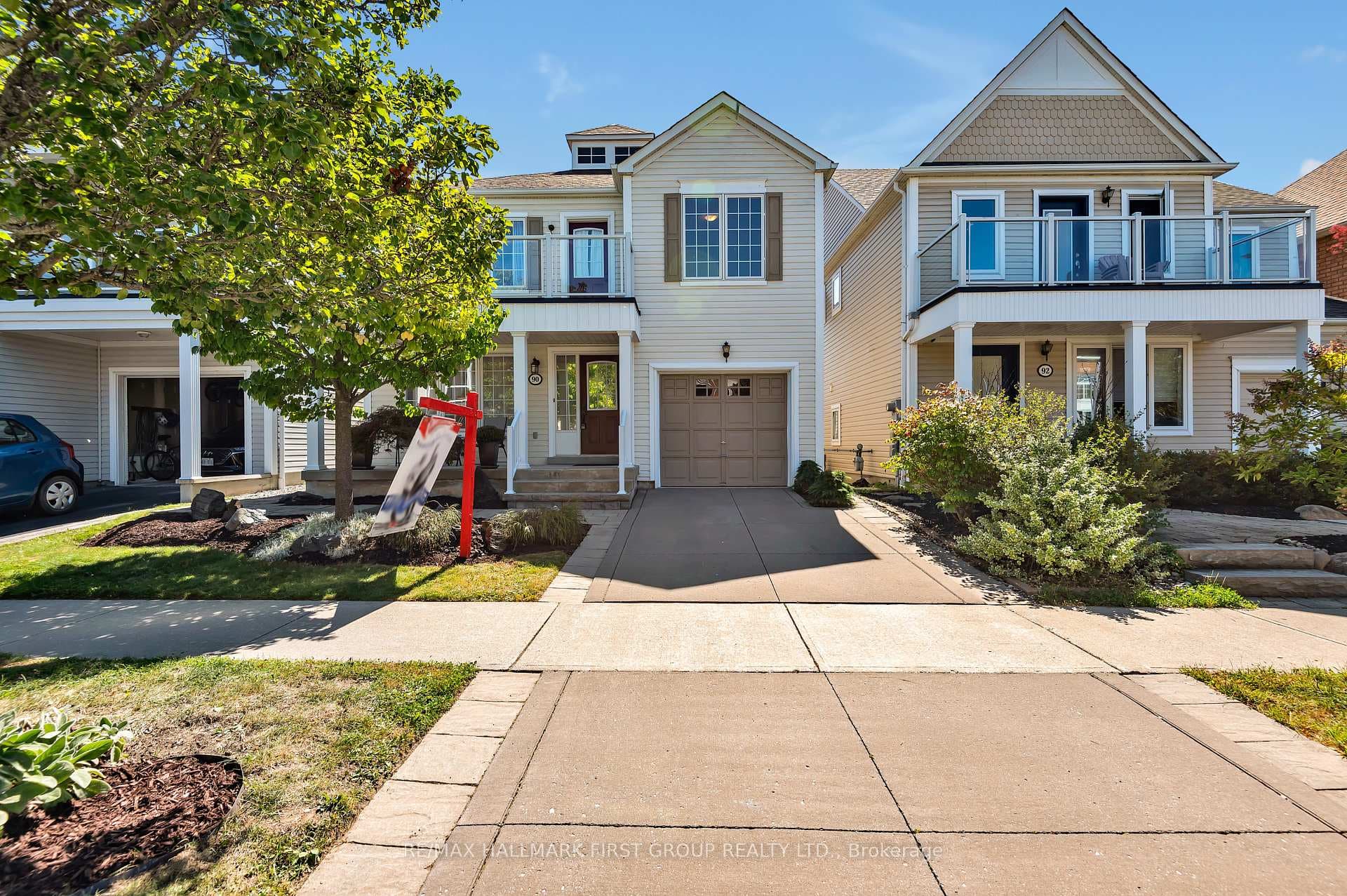 90 Moynahan Crescent photo 1