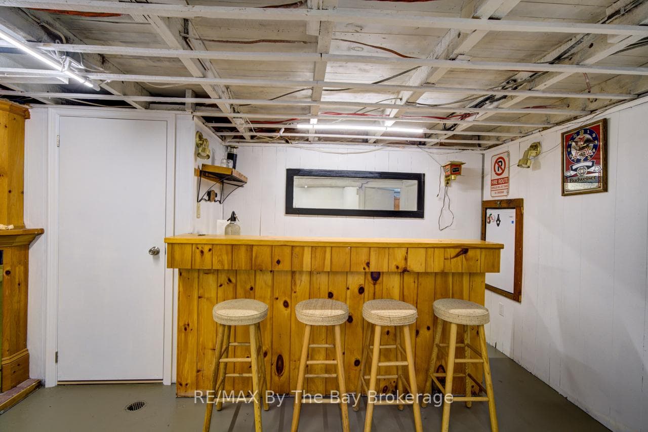 33 17th Street photo 23