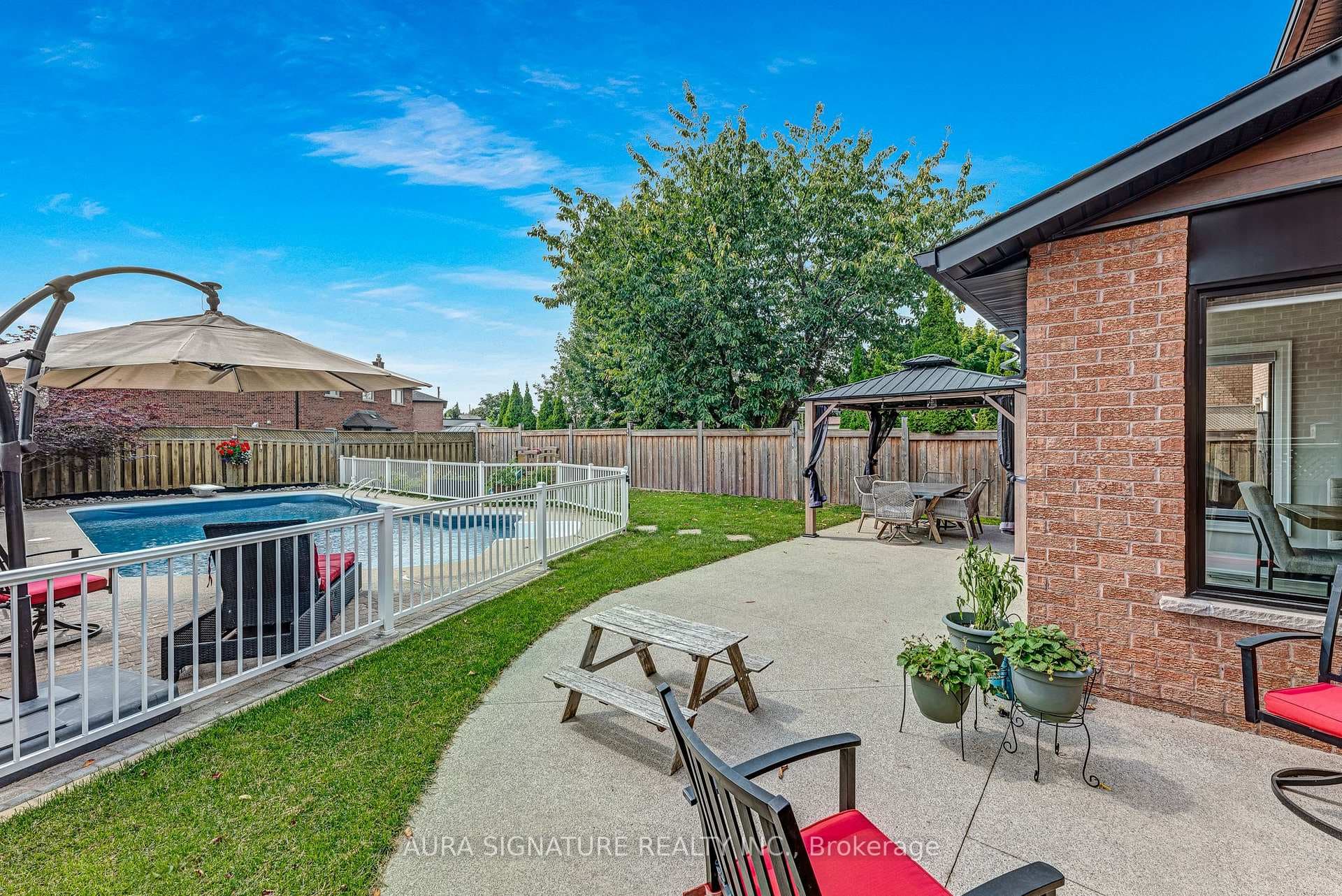 19 De Rose Avenue photo 36