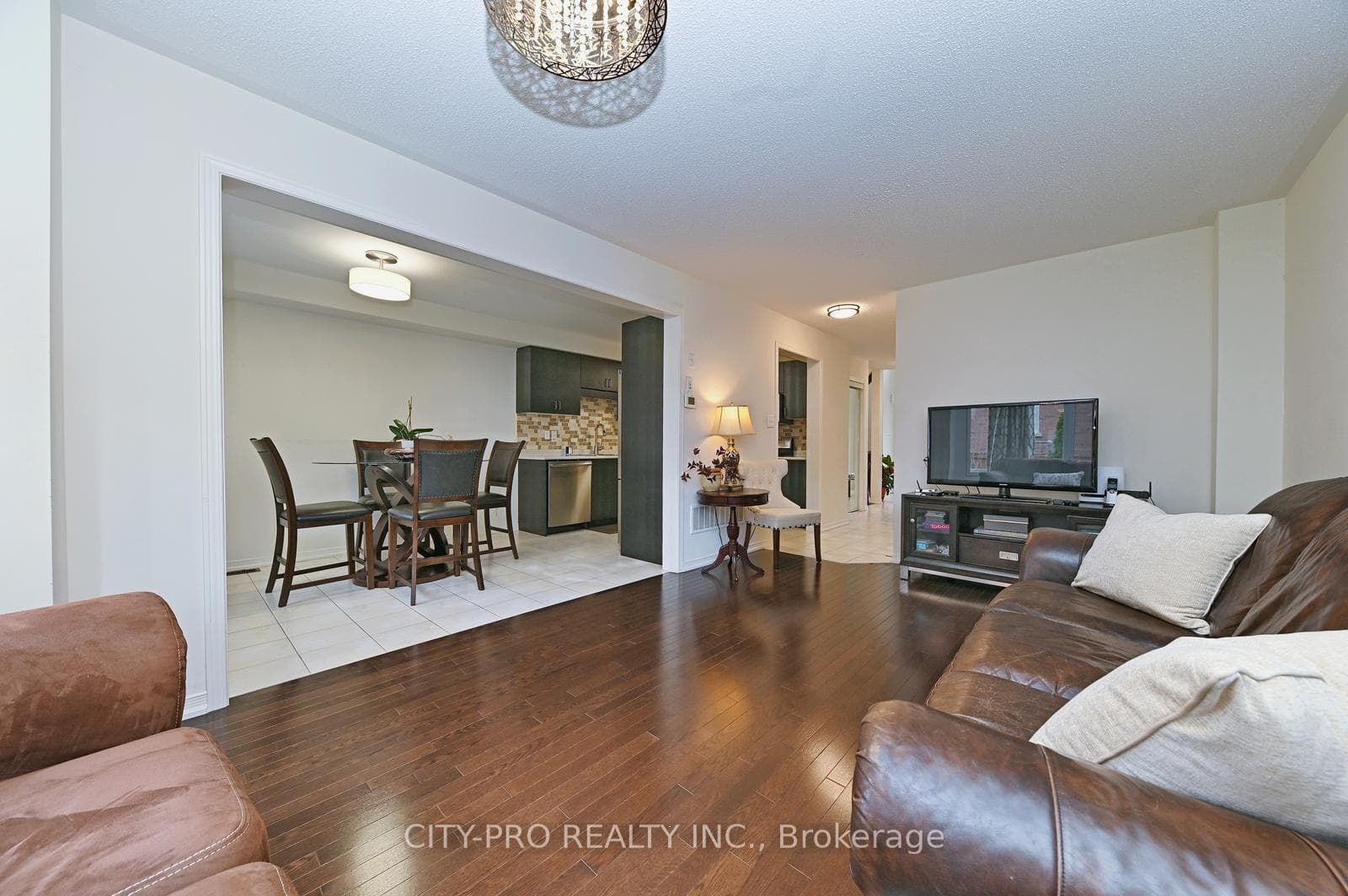 230 Duncan Lane photo 10