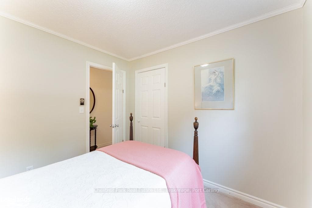 15 WILSHIER Boulevard photo 23