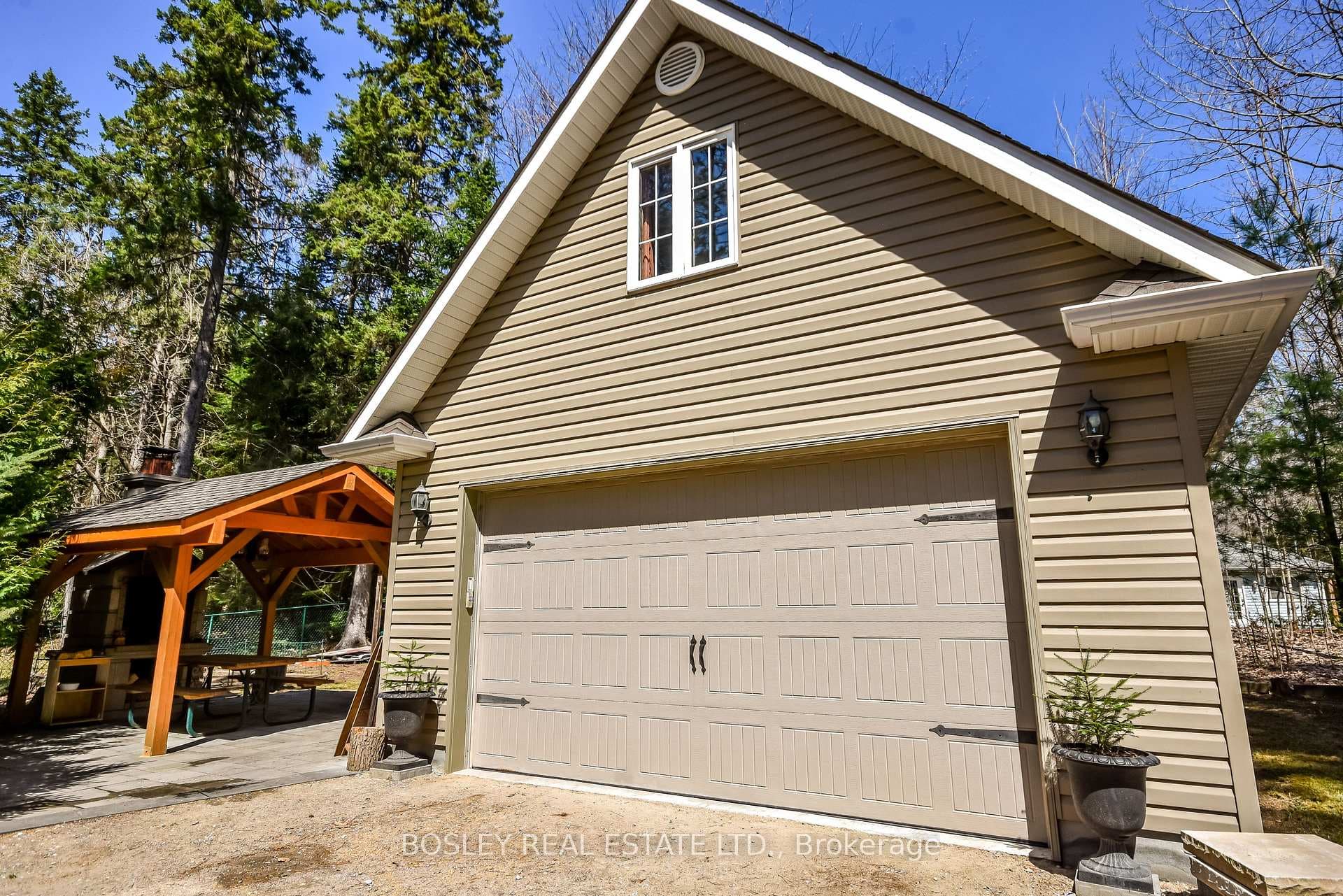 12 Harras Avenue photo 13