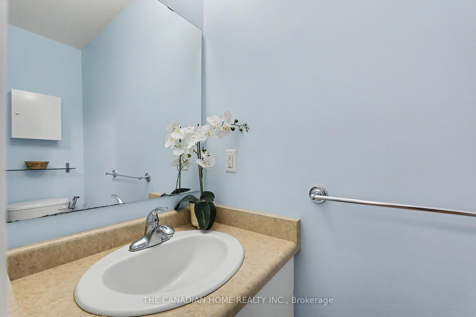 219 PICTON Street photo 9